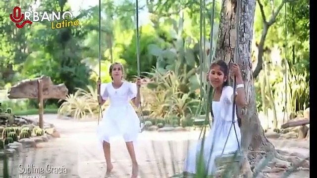 Sublime Gracia-Niños Adorando A Dios