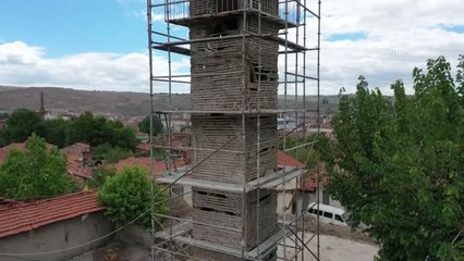 Saati İsviçre'den getirilen tarihi saat kulesinde zaman yeniden akmaya başlayacak