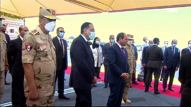 السيسي يستمع لشرح تفصيلي من نيفين جامع لجهود وزارة التجارة بمبادرة حياة كريمة