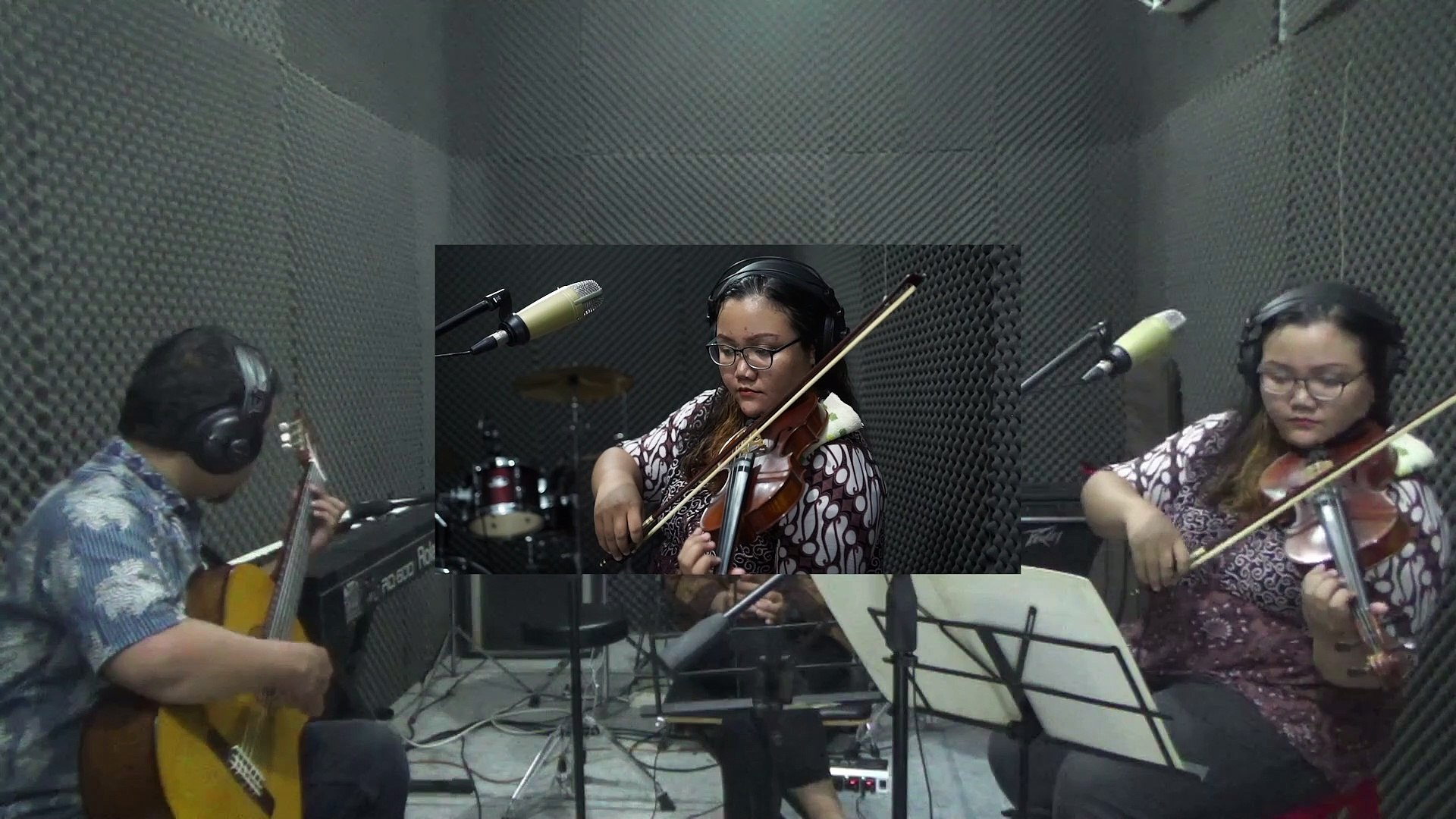 ⁣Üsküdara Gideriken Cover - Turkish Folk Song - Trio (Violin, Guitar, and Singer)
