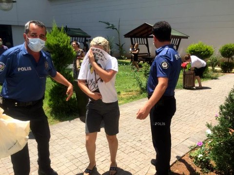 Son dakika haberleri | Rezidansta eşi tarafından bıçaklanan koca öldü