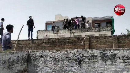 पुलिस कस्टडी से भागा मुल्जिम, भीड़ ने पकड़कर कर दी पिटाई