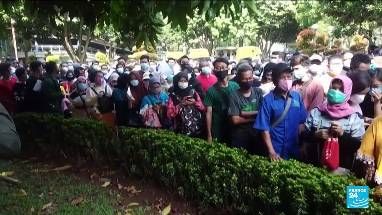 Indonesia reports record high 21,807 coronavirus cases