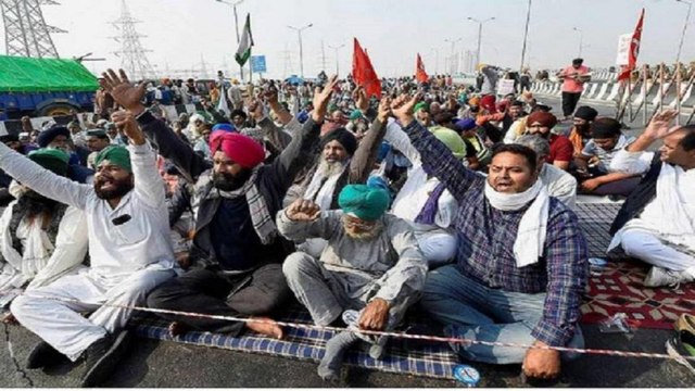 BJP workers and farmers clashed at the Ghazipur border