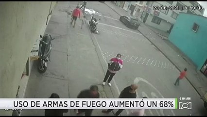 Delincuentes atracaron y amenazaron con arma de fuego a hombre que se dirigía a banco en Kennedy