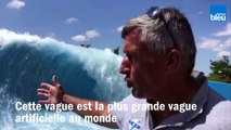 La plus haute vague artificielle au monde est à Wave Island à Monteux