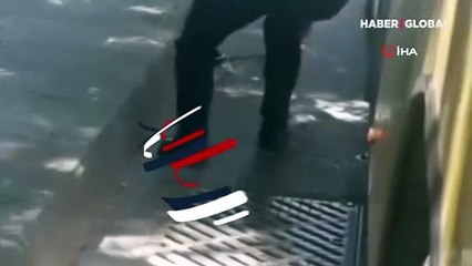 İETT otobüsünde yolcuların yılan paniği