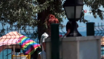 Türkiye'nin konuştuğu babaanne, torununu pedagoga götürürken görüntülendi