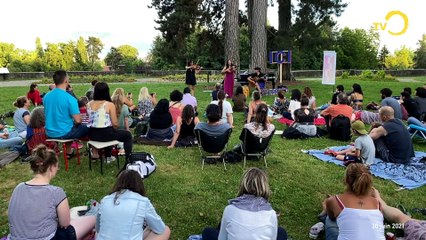 Sujet: un piano égaré à Onex