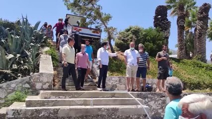Datça'da 20 bin levrek yavrusu denize bırakıldı