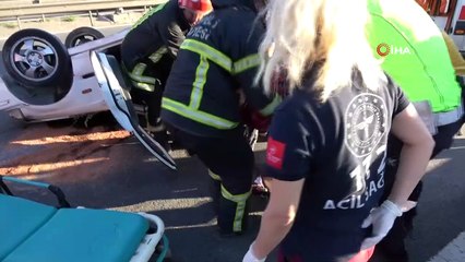 TEM Otoyolu’nda tersane işçilerini taşıyan minibüs ile otomobil çarpıştı: 9 yaralı