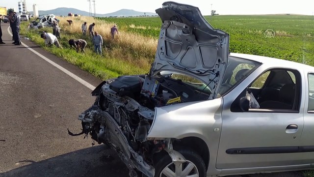 EDİRNE - 7 kişinin yaralandığı kazada bir yaralının kopan parmağı tarlada uzun süre arandı