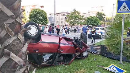 KOCAELİ - Gebze'de takla atan otomobilde bulunan 4 kişi yaralandı