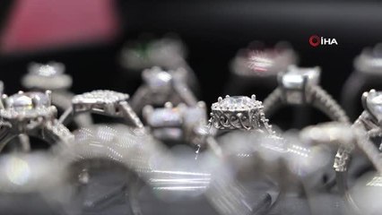 Düğün sezonunun açılması gümüşçülerin yüzünü güldürdü