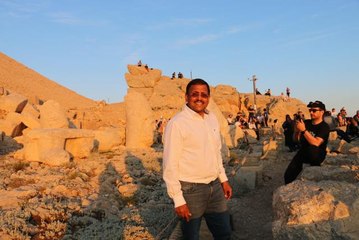 Hindistan'ın Ankara Büyükelçisi Panda, Nemrut Dağı'nda güneşin batışını izledi