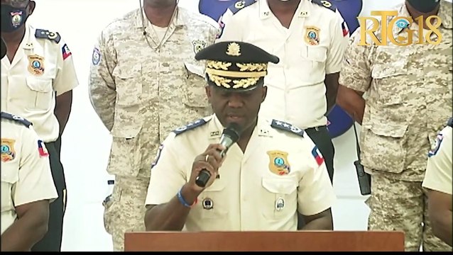 Direktè jeneral a i PNH Léon Charles nan yon pwen près sou asasinay plizyè moun nan Dèlma 32, Kriswa