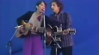 Bob Dylan and Joan Baez duet A Pirate Looks at Forty -1982-