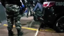 Homem é detido pelo Choque com porções de crack na Avenida Brasil, no Centro