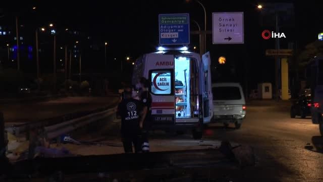Yön levhasına çarpan kamyonun şoförü feci şekilde can verdi