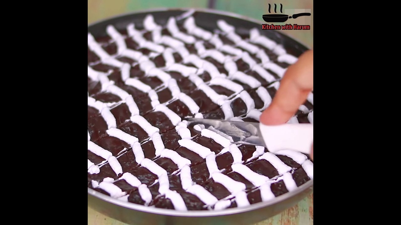 Seven Spoon Unique Chocolate Cake in Pan