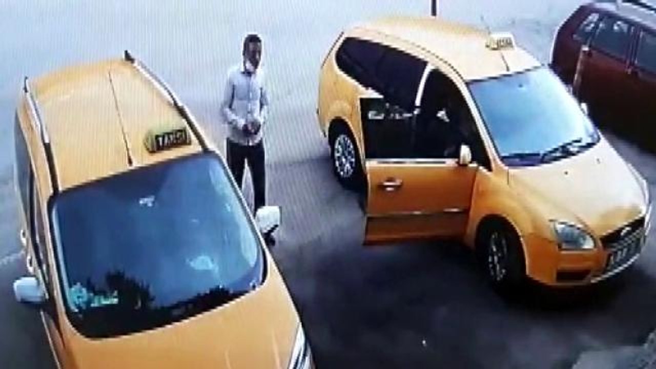 'Vatan-Bayrak' diyerek yaşlı çiftin 160 bin lirasını dolandırdı