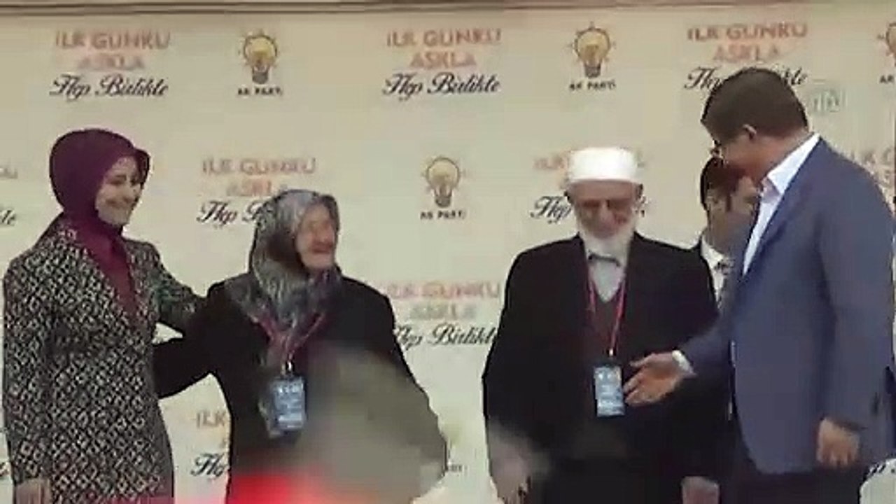 Bursa'da Davutoğlu'na sürpriz