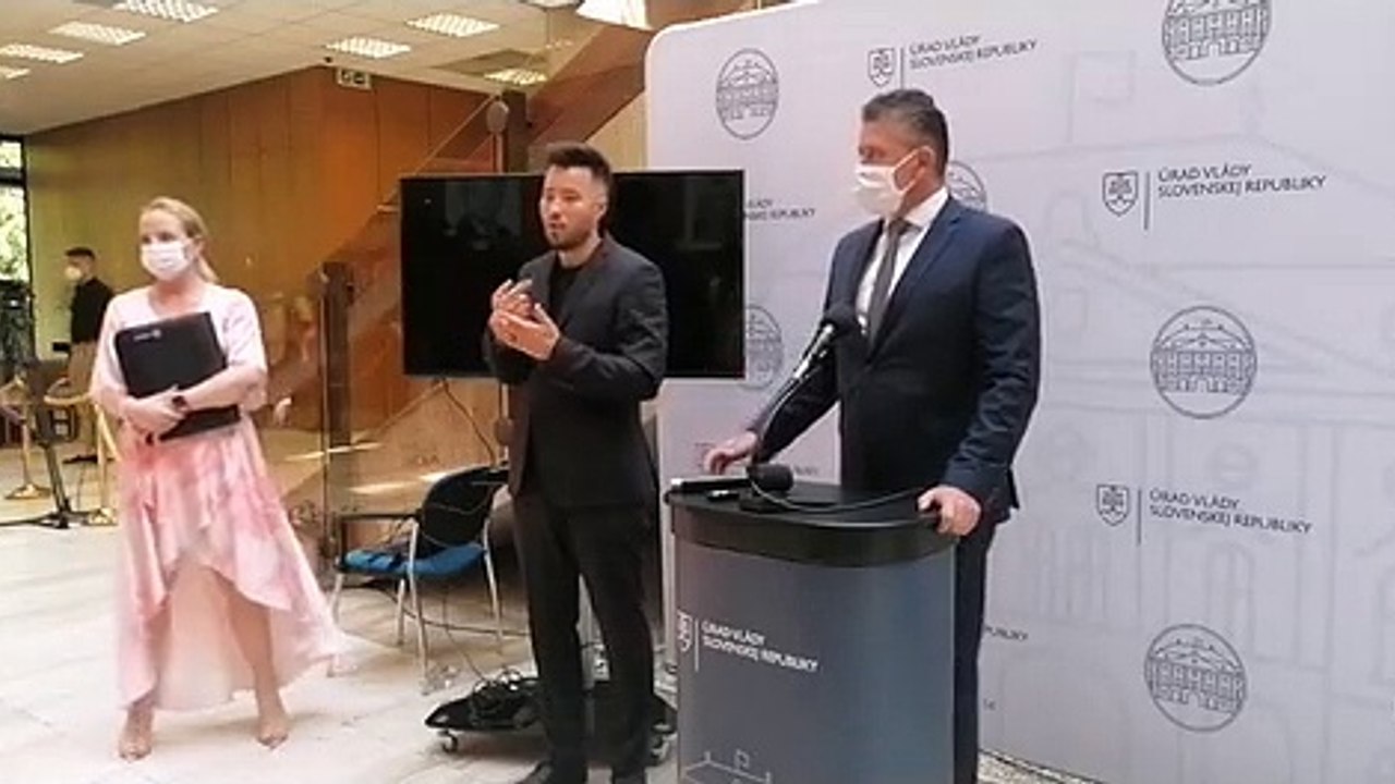 ZÁZNAM: Brífing ministra vnútra R. Mikulca