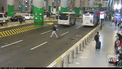 İstanbul Havalimanı'nda hırsızlık 15 saniye, yakalanmaları 3 dakika sürdü