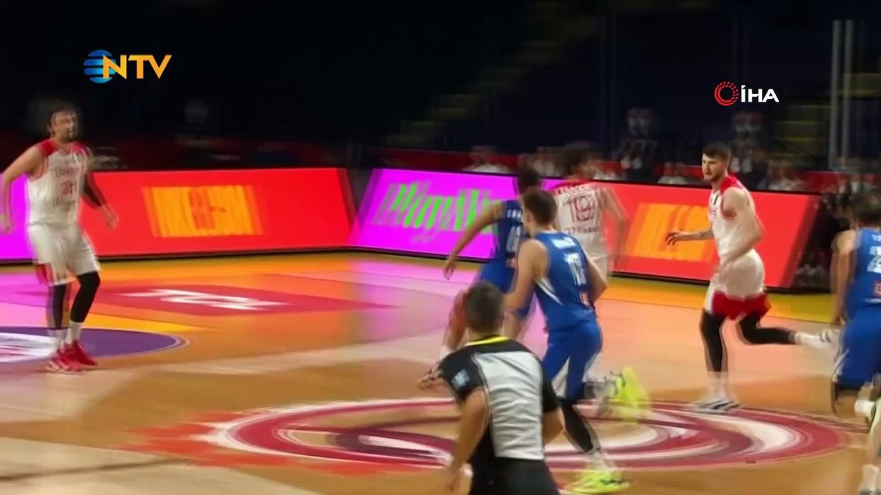 12 Dev Adam, Olimpiyat Elemeleri’nde yarı finalde