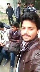 Ek pind Di kuri si loko punjabi desi mahole Street singer in college Pakistan sialkot