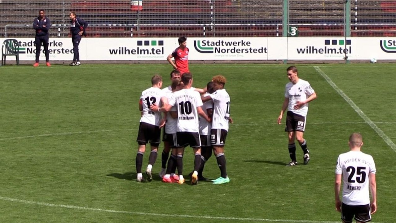 Slapstick-Eigentor: Kurioser 40-Meter-Querschläger bei Amateur-Test