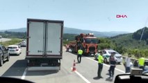 SAKARYA KAZA NEDENİYLE YAVAŞLAYAN TIR'A ARKADAN ÇARPAN TANKERİN ŞOFÖRÜ ÖLDÜ