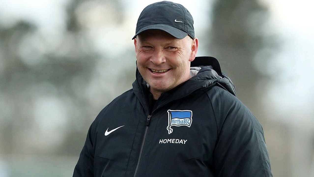 Dardai über den 'glücklichen Osterhasen' und den Berliner Rasen