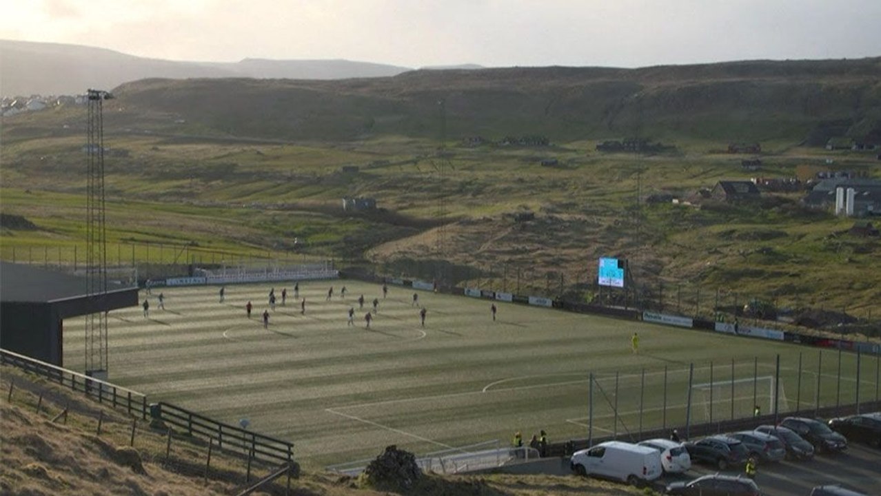 Hoffnung auf Färöer - Der Ball rollt wieder