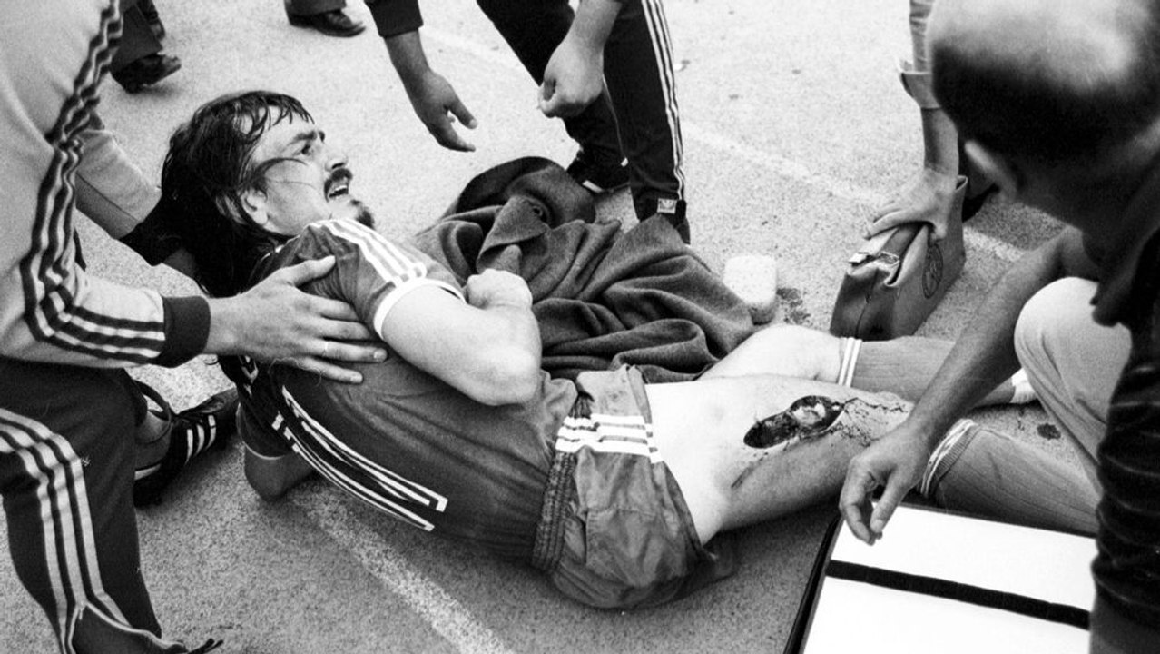 Das böse Foul an Lienen: 'Superharmlos, aber spektakulär' - und heute zum Lachen