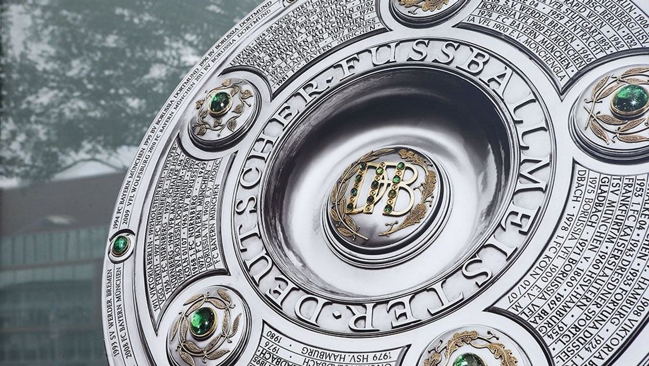 Chic und aufregend: Als die Bundesliga 50 Jahre alt wurde