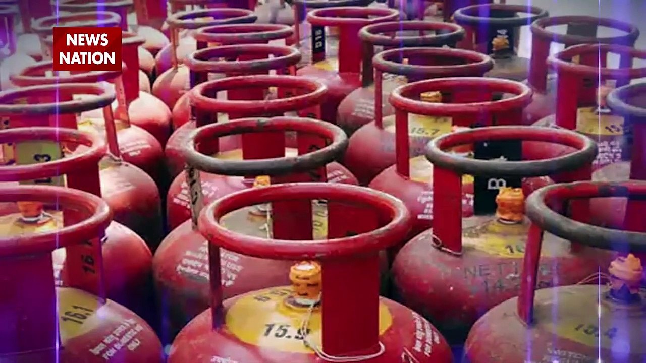LPG price hiked by Rs 25, costs Rs 834/cylinder in Delhi