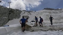 Italia coloca un enorme protector a un glaciar para que no se derrita durante el verano