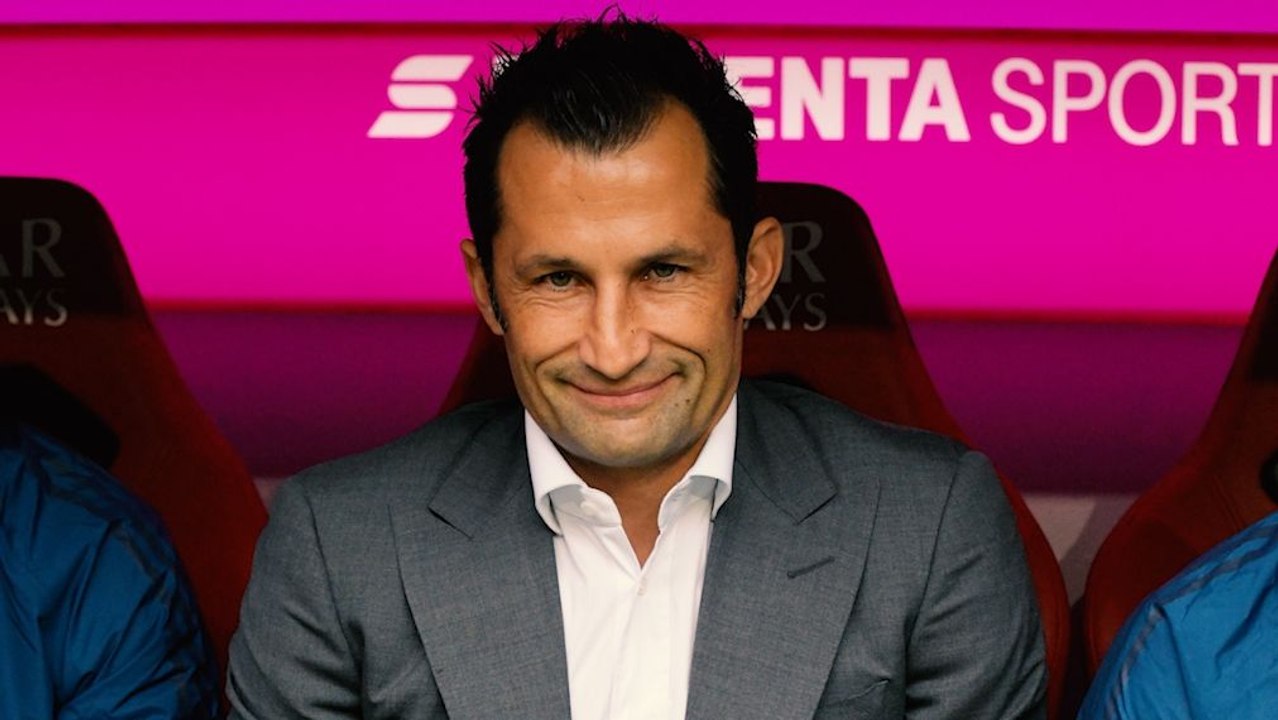 Im Video: Salihamidzic lächelt Funkels Kritik an Bayern weg