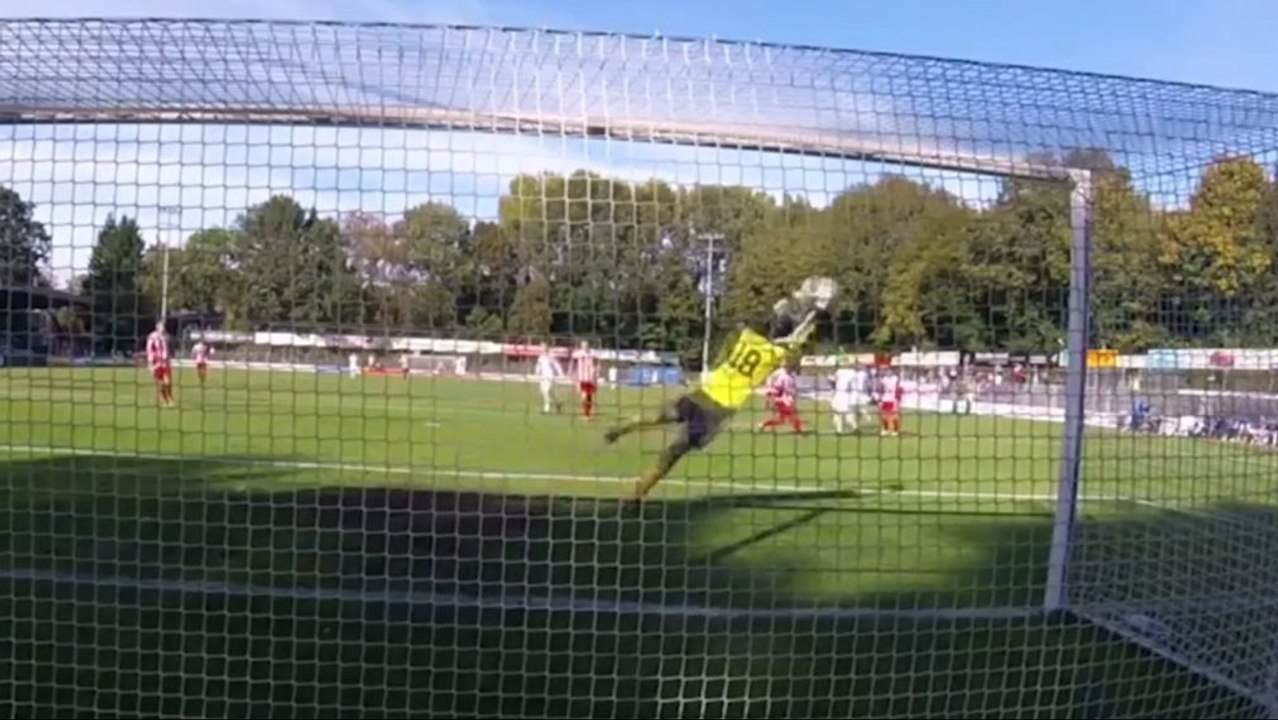 Amateur-Keeper auf Profi-Niveau: Die 5 besten Paraden im Oktober