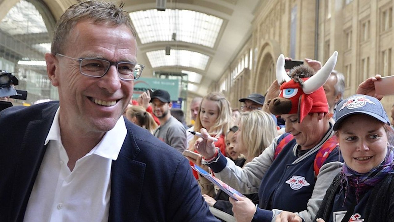 Volksnähe statt Finalblues - RB Leipzig im Fanzug