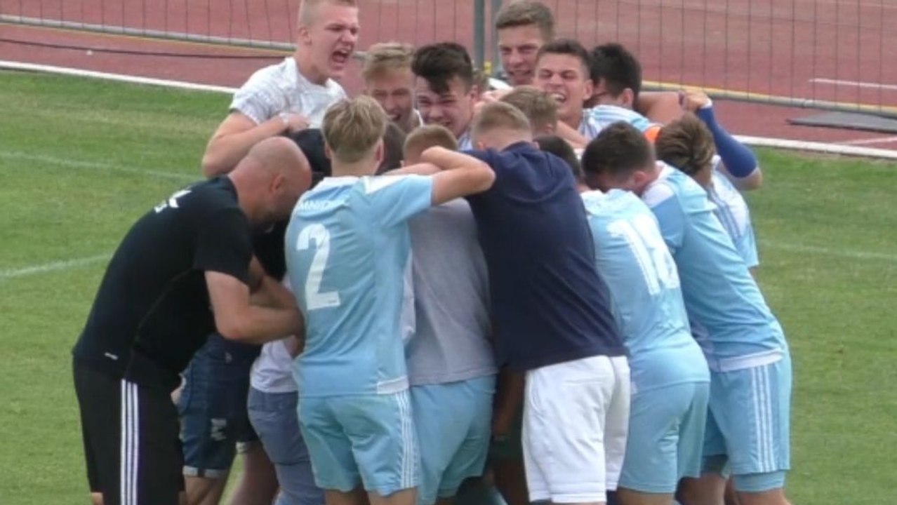 Hinspiel gedreht: Chemnitz' Jugend feiert Bundesliga-Aufstieg