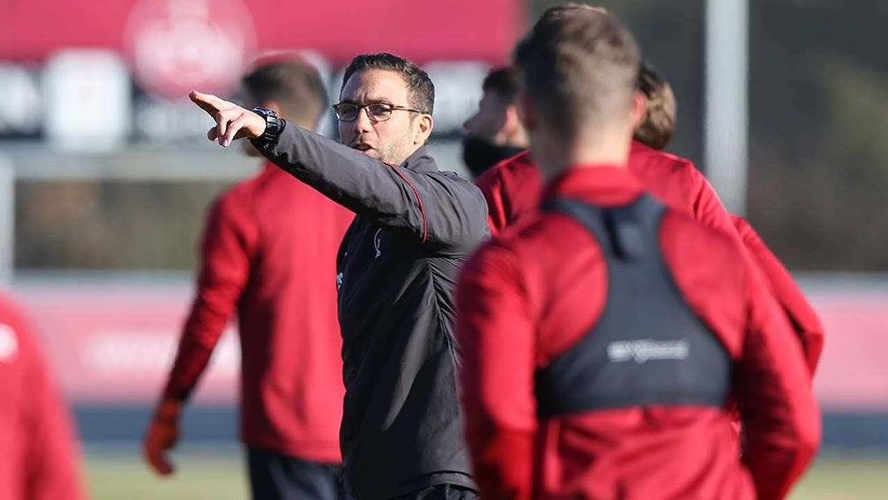 Schommers: 'Mannschaft arbeitet sehr intensiv'