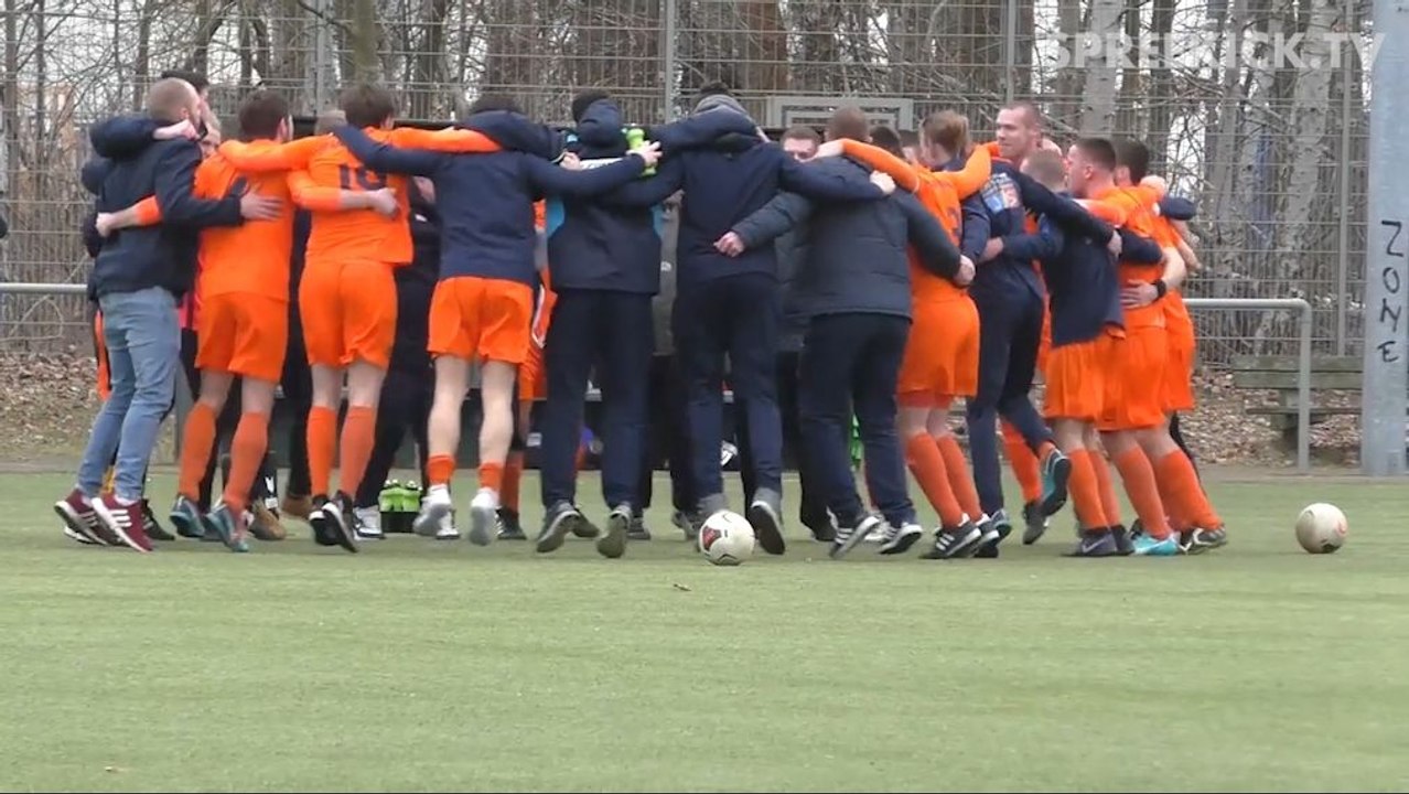 Spandauer Kickers erwischen Tabellenführer Polar Pinguin eiskalt