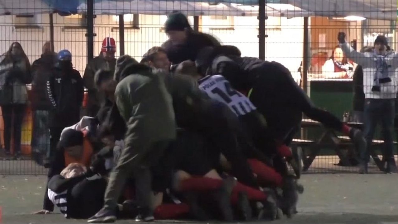 Frostiger Elfer-Krimi - Polar Pinguin dank Keeper Mildt im Achtelfinale