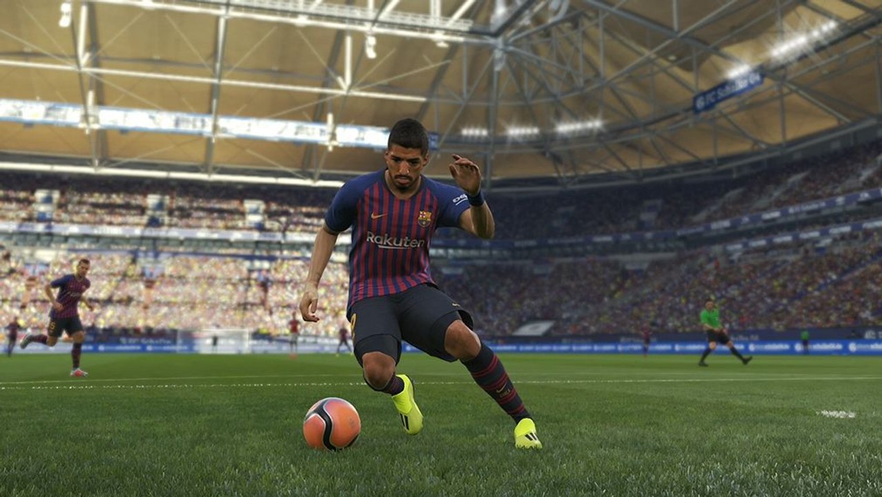 PES 2019: Mit dem Body Feint Exit die Abwehr umspielen