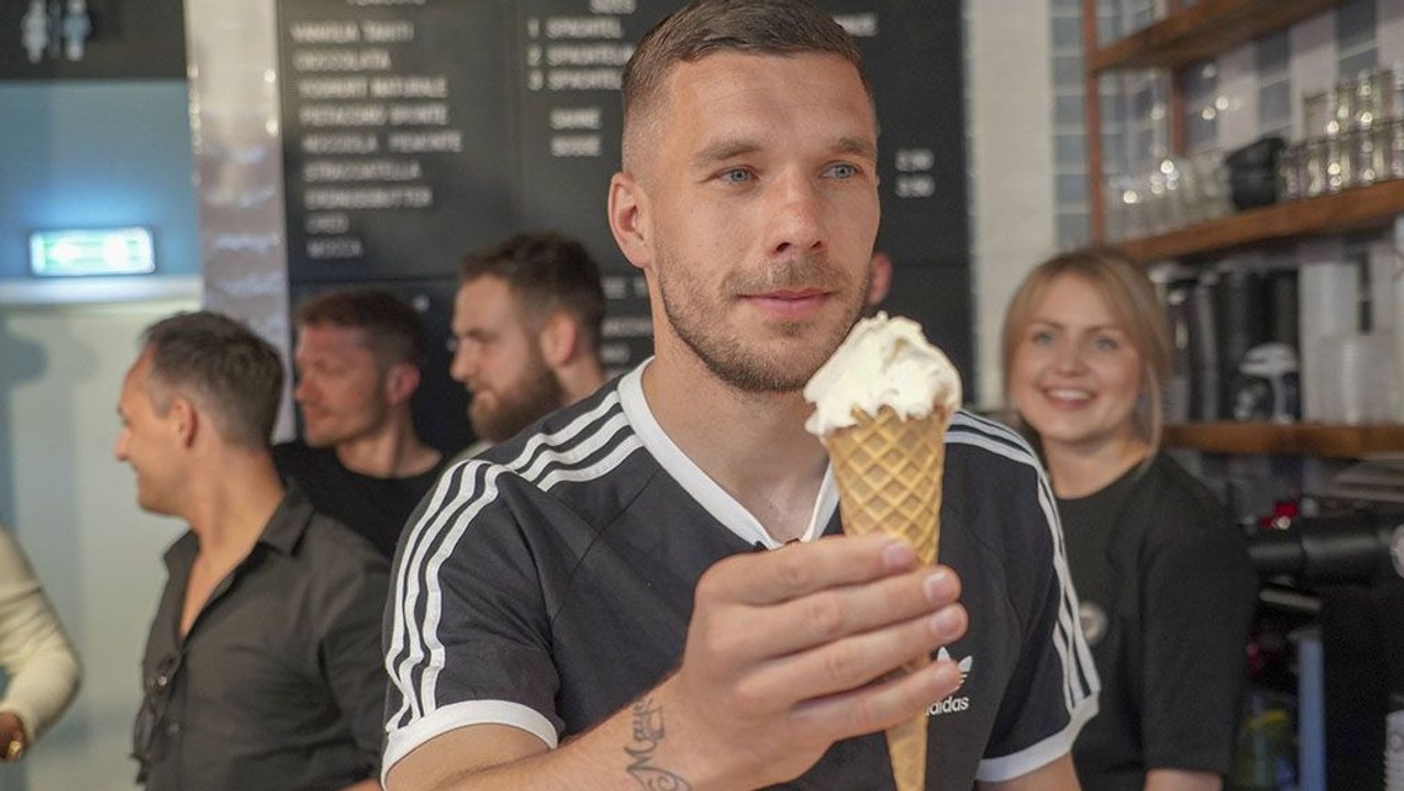 Podolski freut sich auf Iniesta: 'Geiler Spieler'