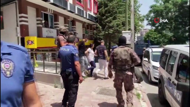 Esenyurt’ta bir kadın bekçi sevgilisini rehin aldı