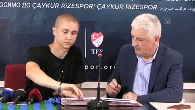 RİZE - Çaykur Rizespor'da Sebastian Holmen için imza töreni düzenlendi
