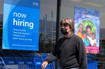 Jobless Claims Hit New Pandemic-Era Low of 364,000
